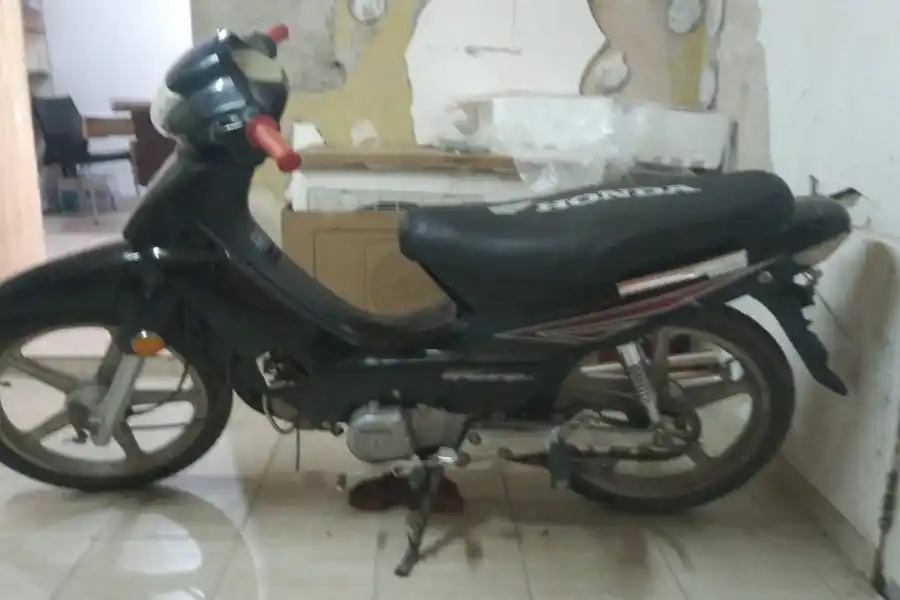 Allanamiento positivo: recuperaron una motocicleta