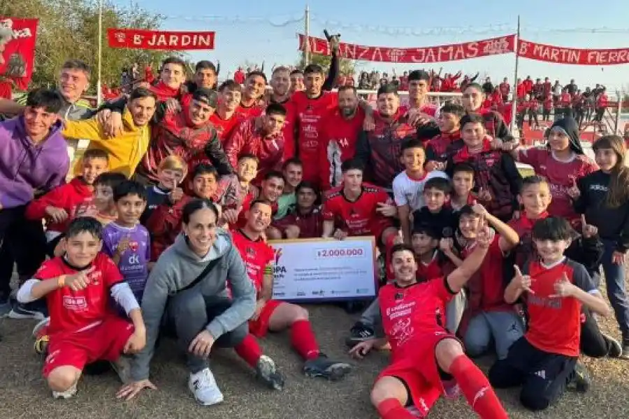Ferro es semifinalista de la Copa Santa Fe