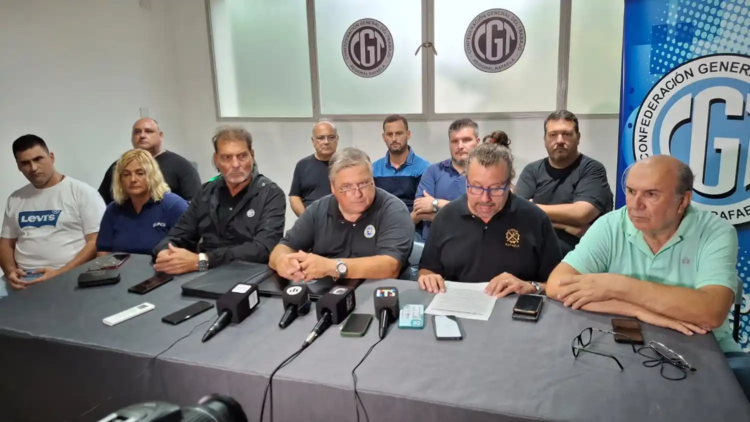 Representantes de la CGT Rafaela en conferencia de prensa
