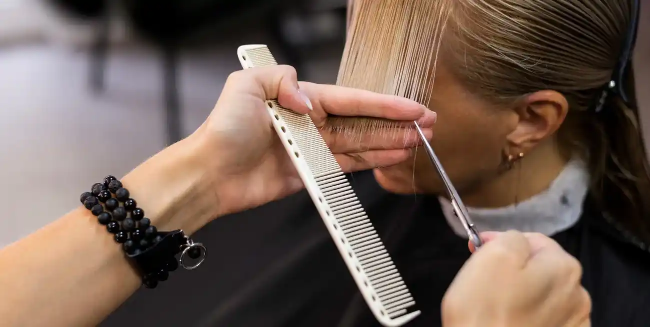 El calendario del mes funciona como referencia para planificar cambios.