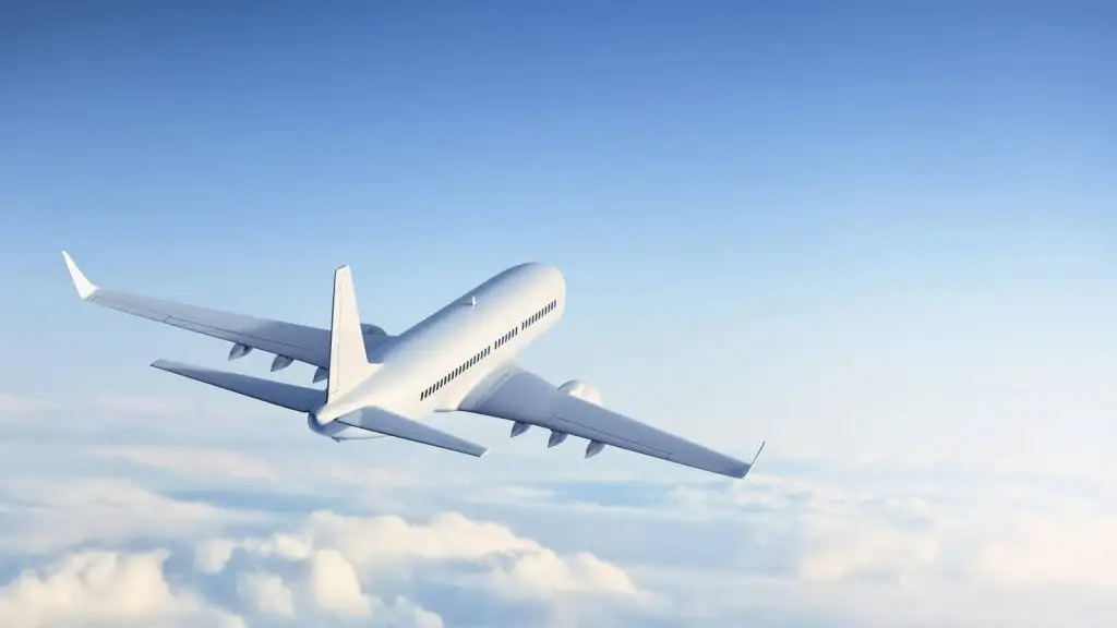 Por qué los aviones tienen que volar a más de 10.000 metros de altura