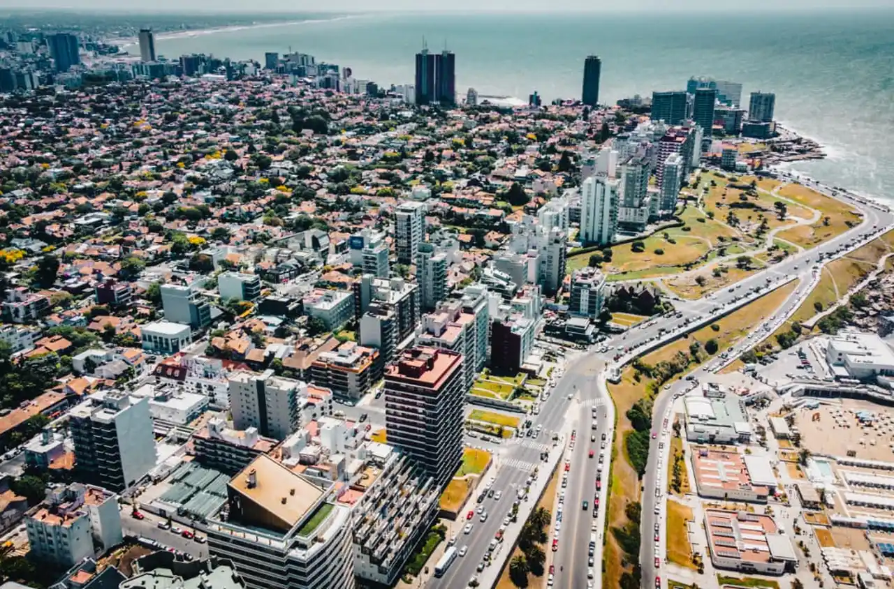 El invierno llega con sol, frío y cielo parcialmente nublado en Mar del Plata