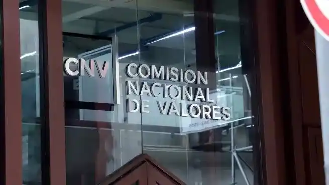 La Comisión Nacional de Valores avanza hacia la regulación de criptoactivos.