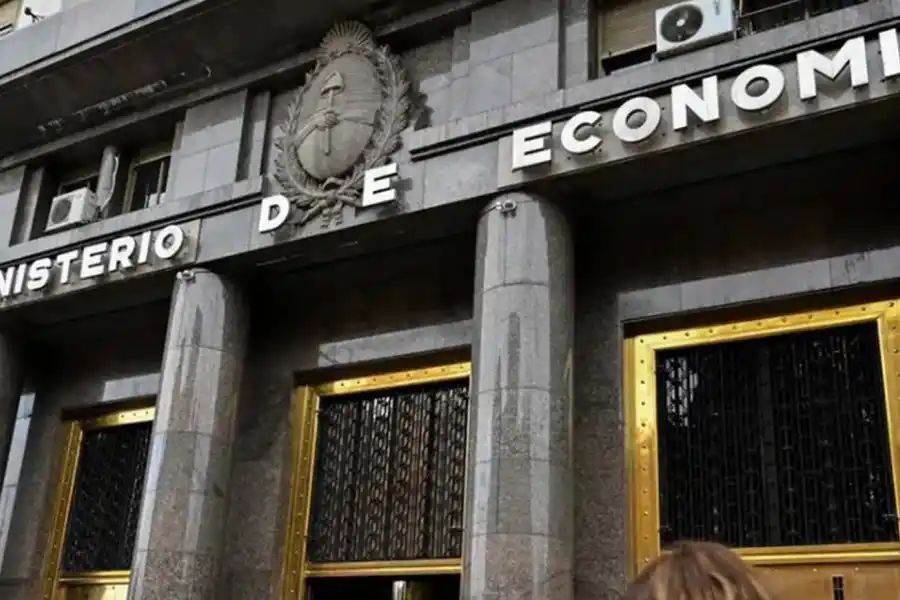 El Gobierno profundiza la desregulación del comercio: elimina 43 normas de control
