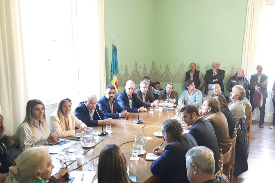 La Mesa de Enlace provincial se reunió con legisladores por el Inmobiliario Rural