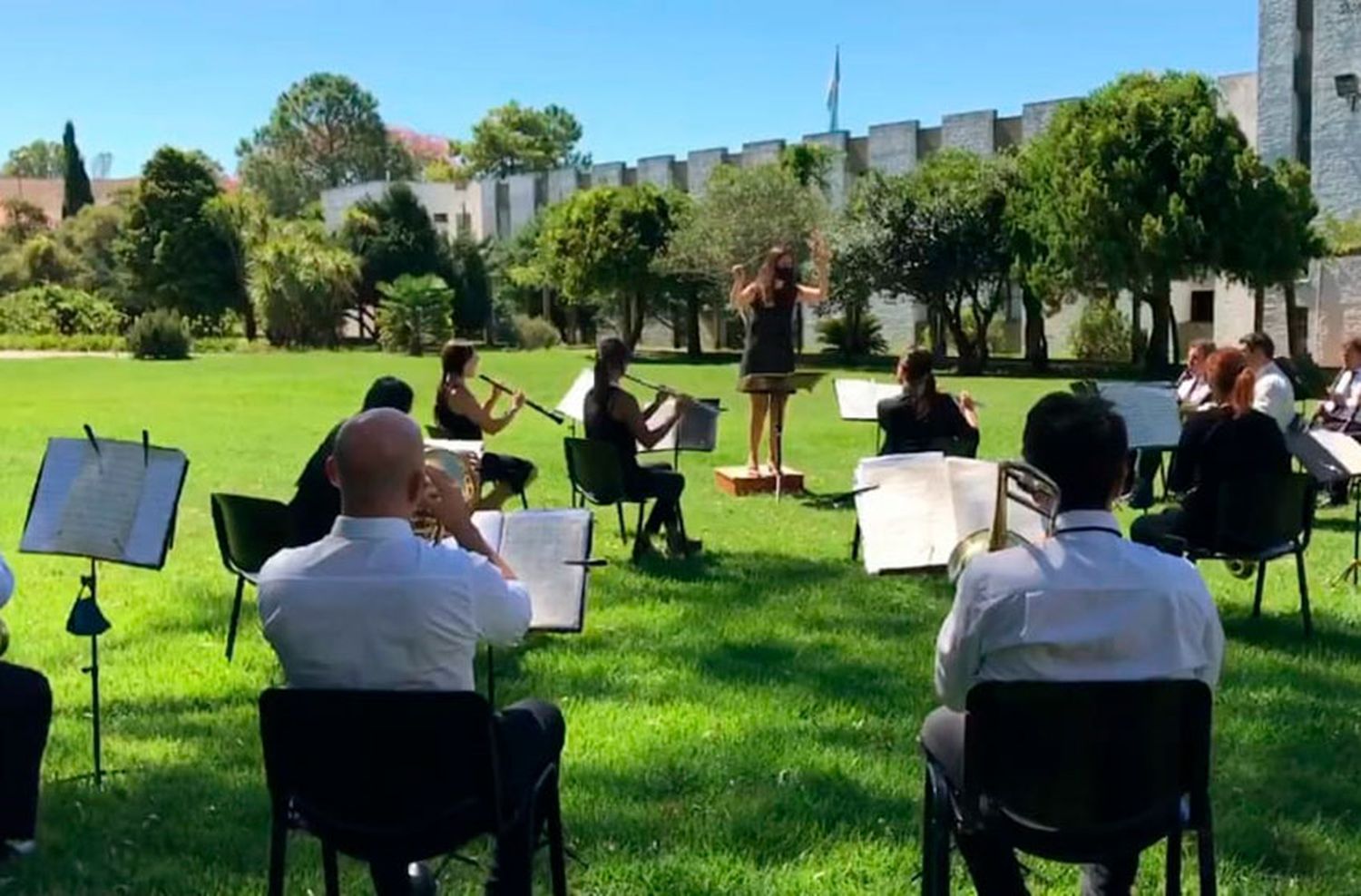 El Servicio Penitenciario Bonaerense se sumó a los festejos por el centenario de Piazzolla