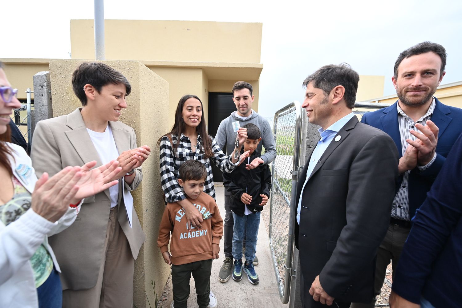 Kicillof en Adolfo Gonzáles Cháves: "Sin Estado no hay desarrollo en el interior de la provincia ni del país"