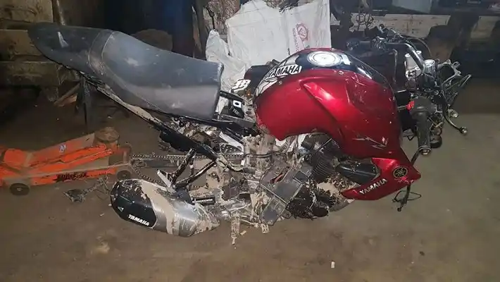 Indignado: Así encontró la moto que le robaron de la gomería