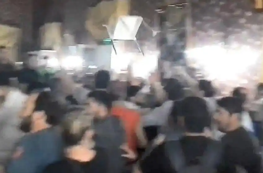 La grieta a los sillazos: terrible pelea entre Cambiemos y el FPV en el Concejo Deliberante