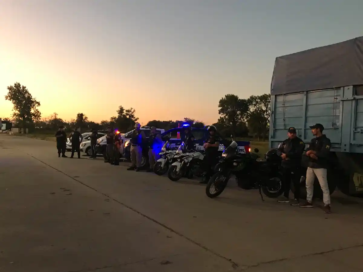 Refuerzan operativos interfuerzas en los barrios y el camino interprovincial 