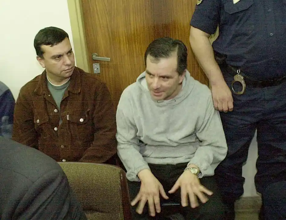 El ex uniformado cumple prisión perpetua y se encuentra alojado en la Unidad Penal N°44 de Batán.