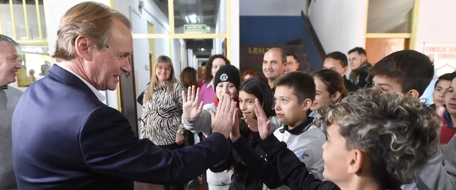 Bordet invierte 1200 millones de pesos en la construcción de jardines, talleres y aulas escolares