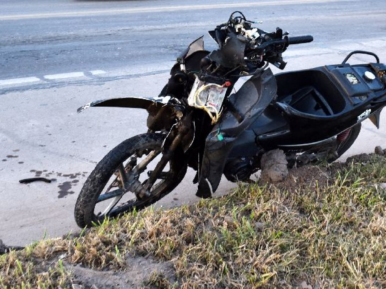 Motociclista salvó su vida de milagro tras chocar con un auto frente al exFelmar