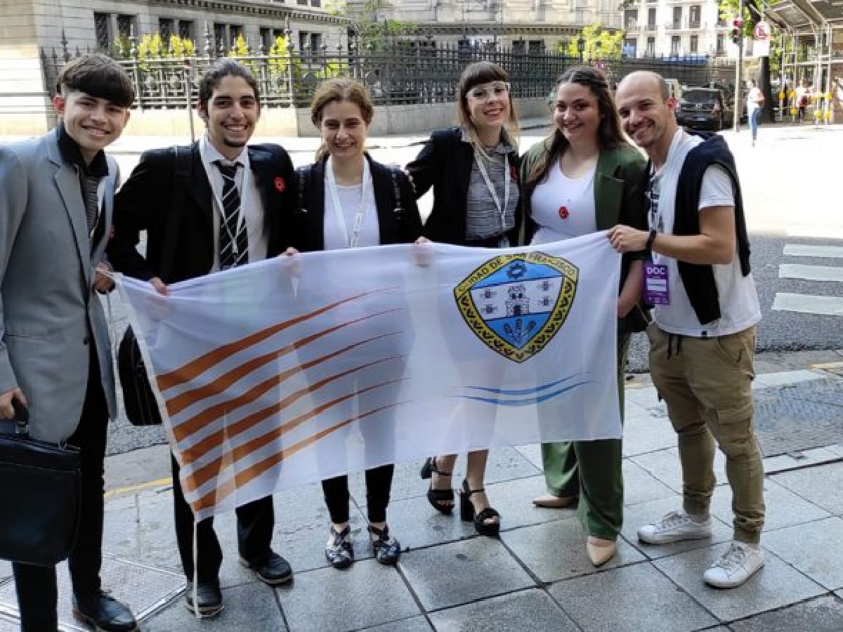Alumnos de la escuela PROA disertaron en el Congreso de la Nación 