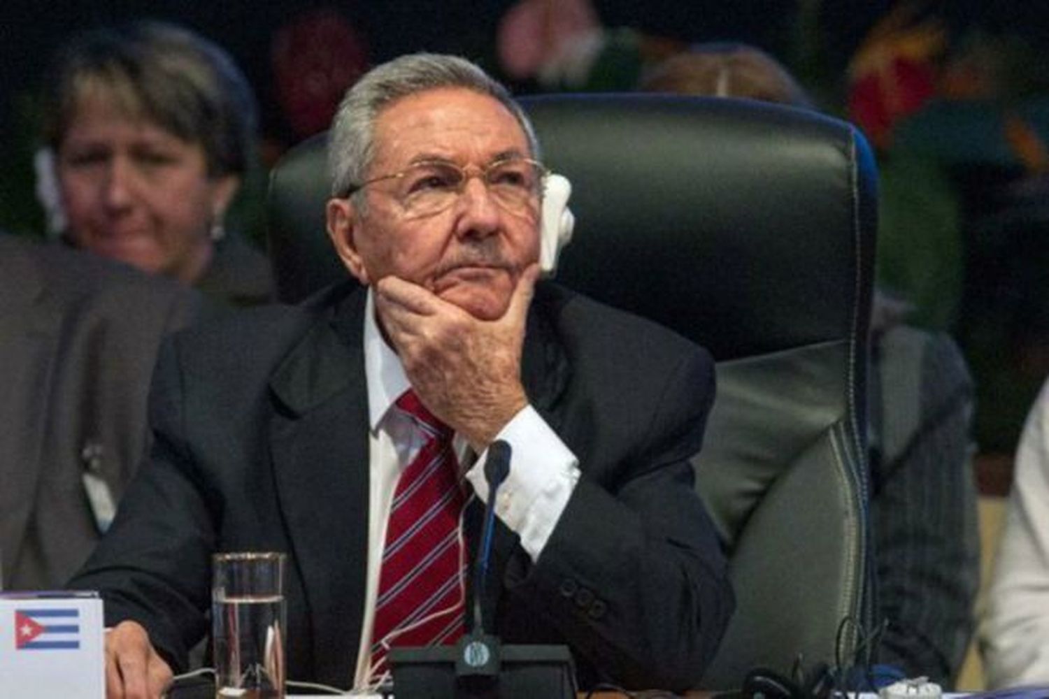 Raúl Castro anuncia su retiro como primer secretario del Partido Comunista de Cuba