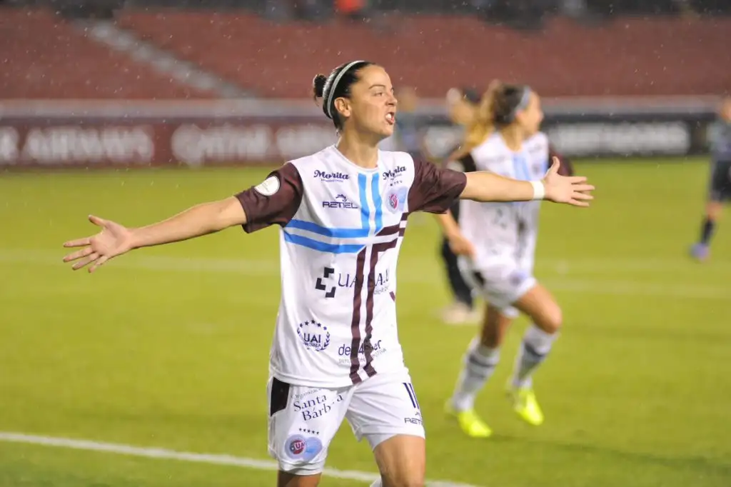 UAI Urquiza y Barroso, a cuartos de final en Quito