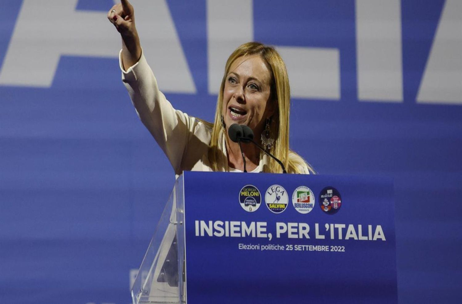 Giro a la derecha en Italia: «Sorprende que un partido de genealogía fascista resulte el más votado»