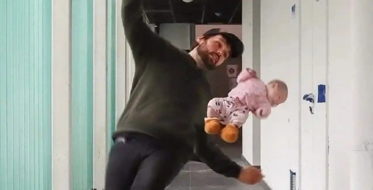 Las increíbles fotos que recibe una mujer cuando pregunta cómo están sus hijos
