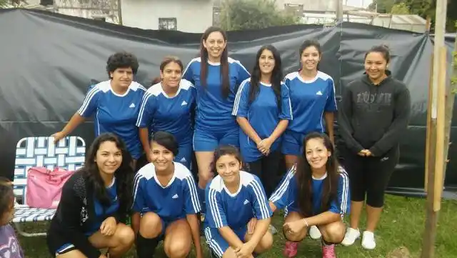 Vuelve el fútbol femenino