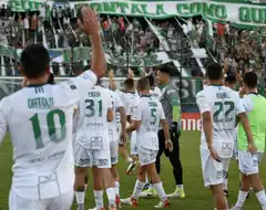 Juan Álvarez inició la remontada para Banfield