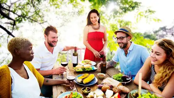 Para vivir 100 años, hay que volver a una alimentación simple