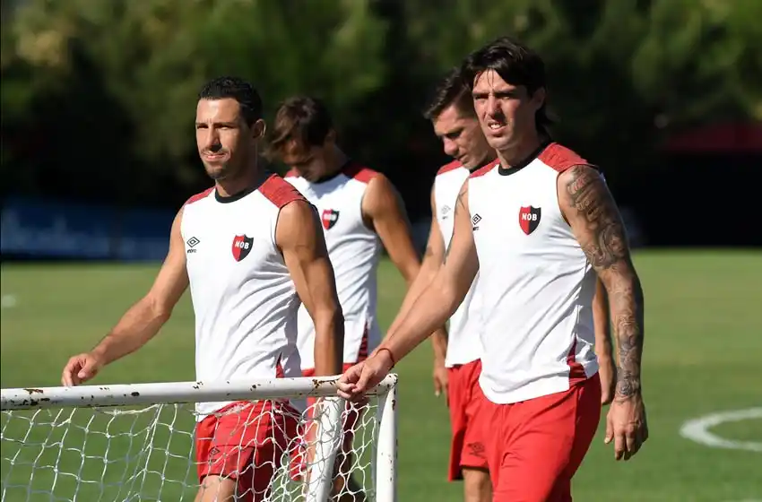 Asoman dos cambios para recibir al Santo sanjuanino