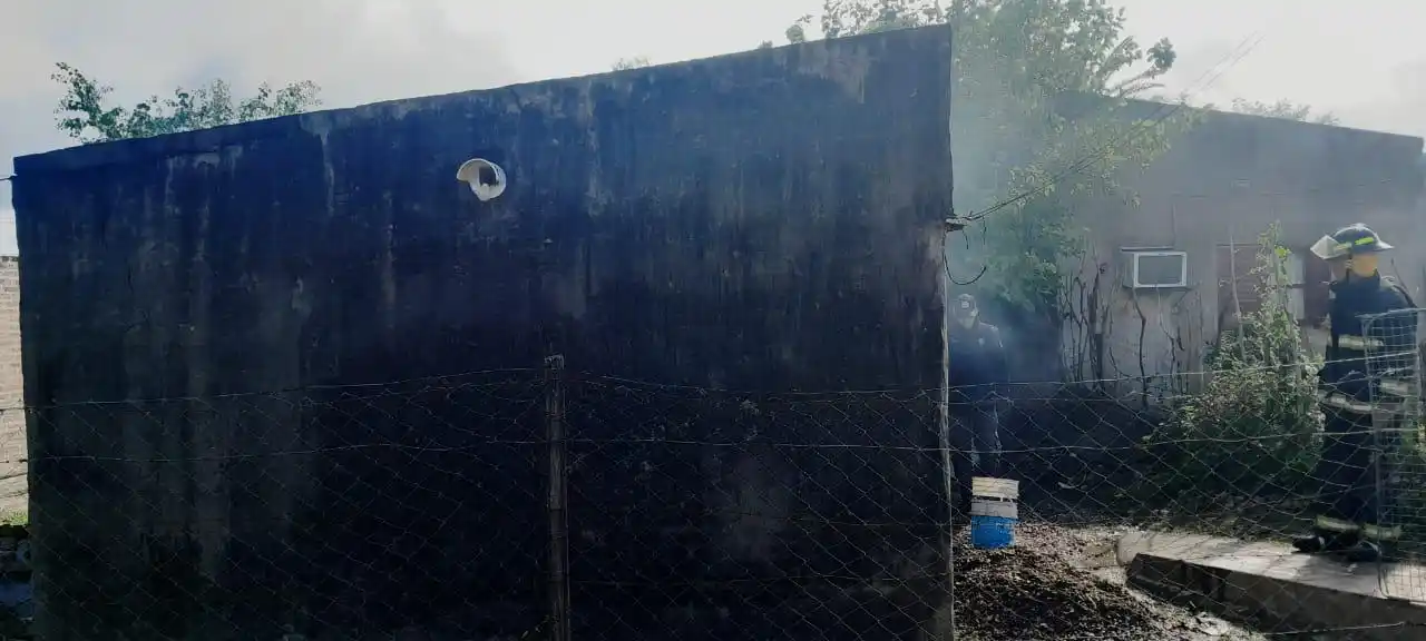Así quedo la casa del hombre tras el incendio