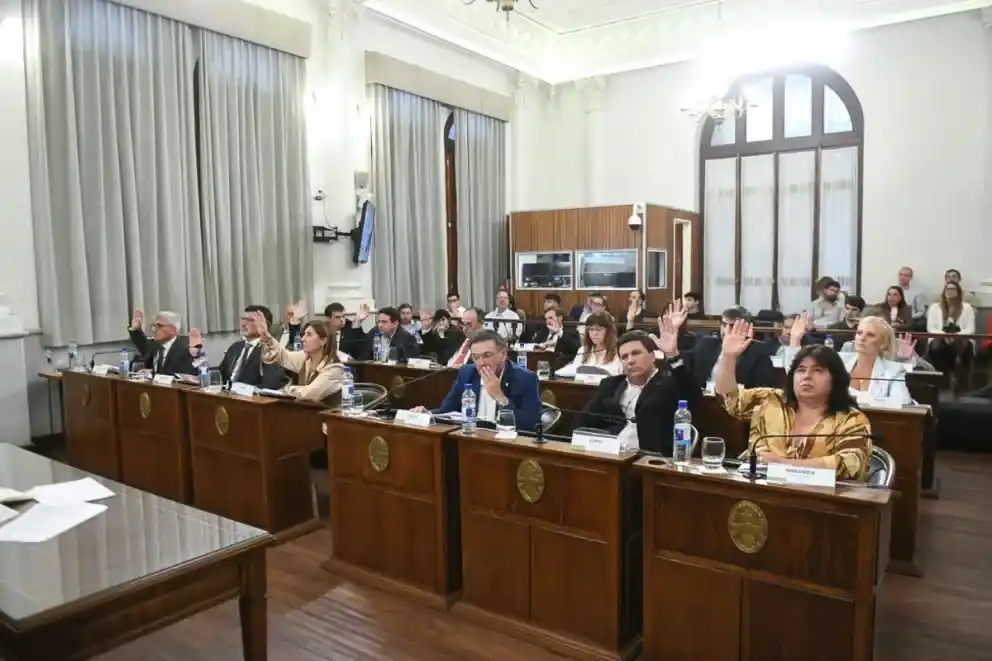 Con el voto dividido del PJ, el Senado dio luz verde a la reforma de la ley que regula el Juicio por Jurado