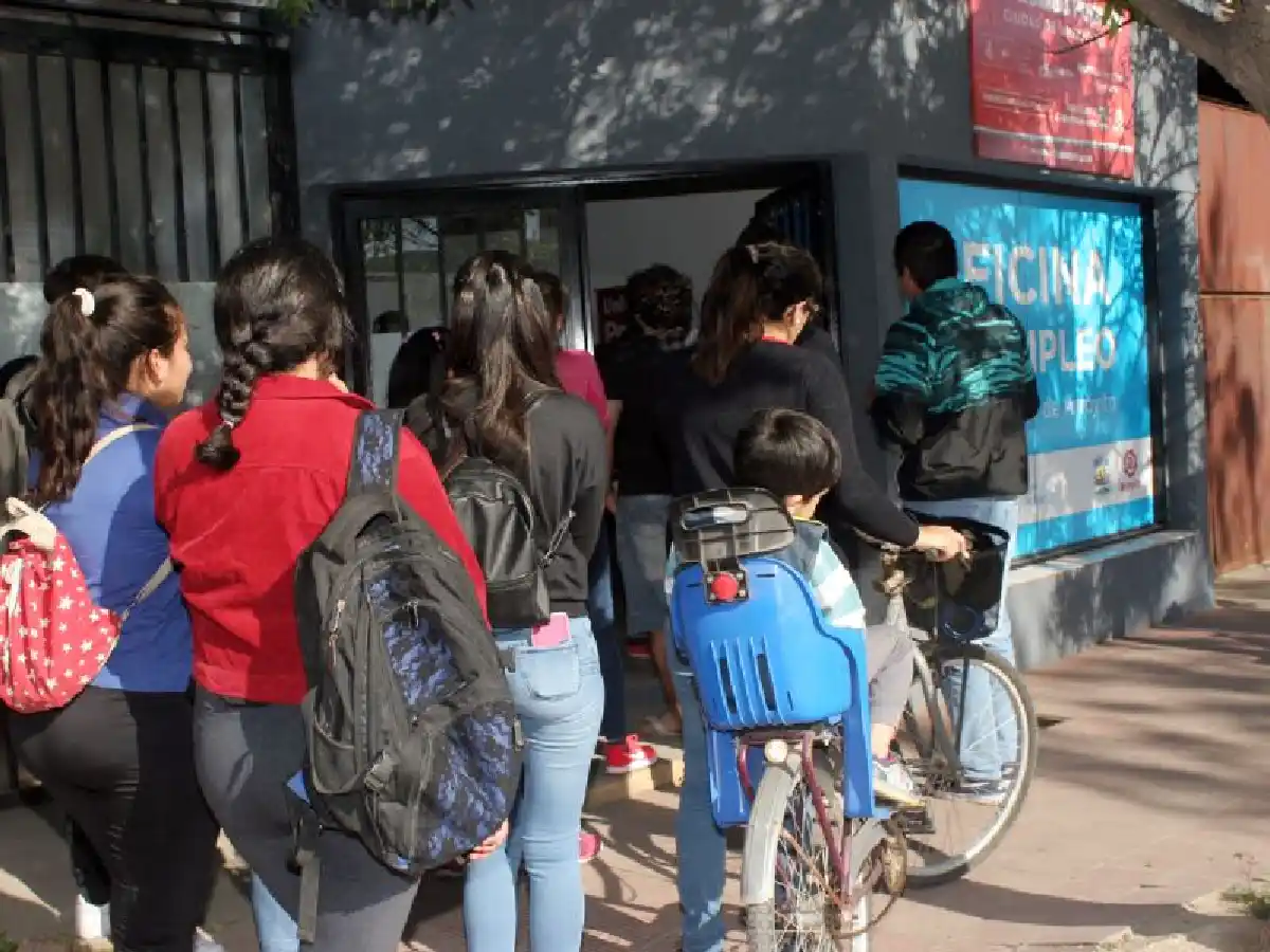 Radicación comercial en Arroyito: inscriben para puestos de trabajo