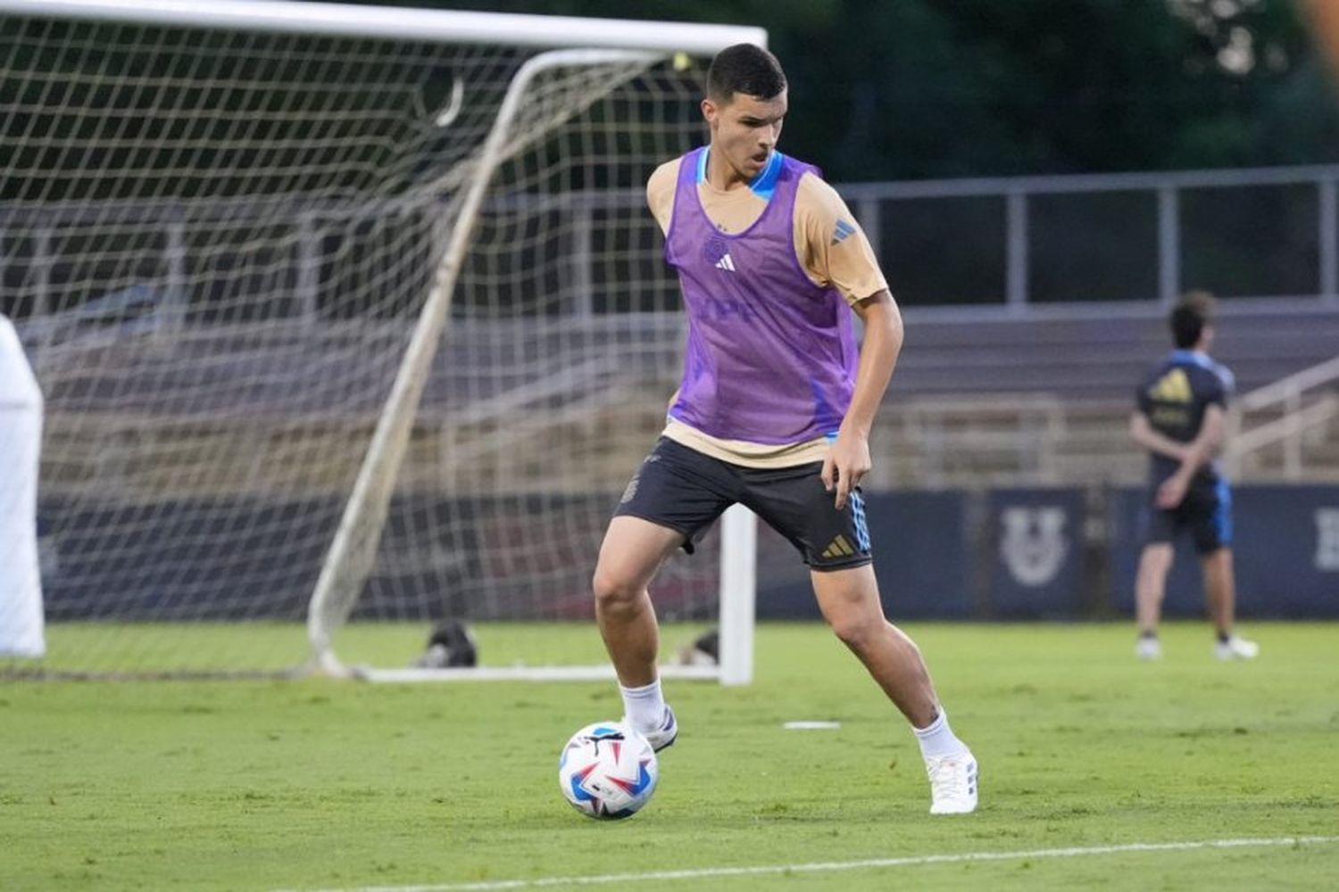 La Selección Argentina entrena en Miami y piensa en un equipo alternativo