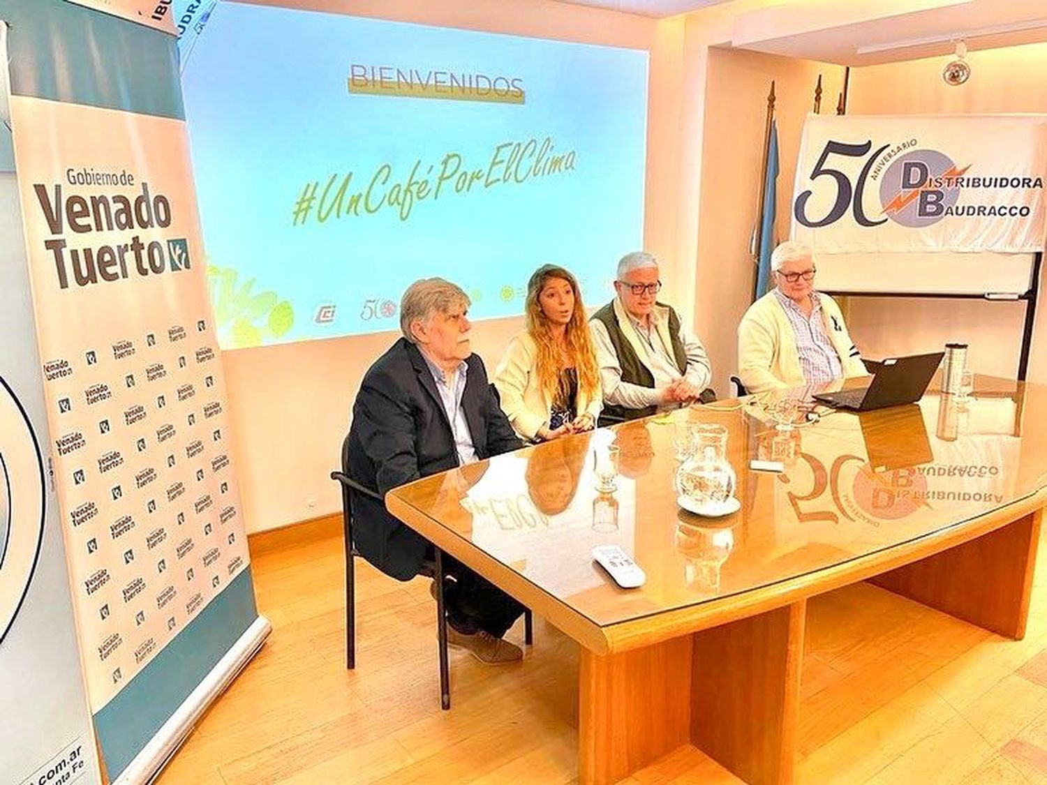 Compromiso ambiental público-privado en el encuentro “Un café por el clima”