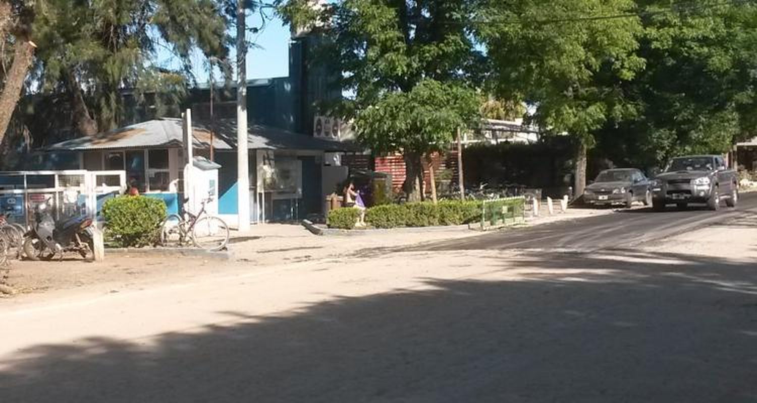 Susto en Pescadores: un joven con discapacidad se metió en el baño de mujeres y amedrentó a un grupo de chicas