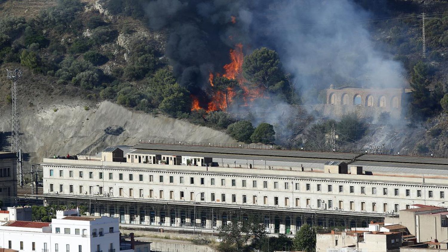 Incendio: Más de 130 evacuados en la frontera entre España y Francia