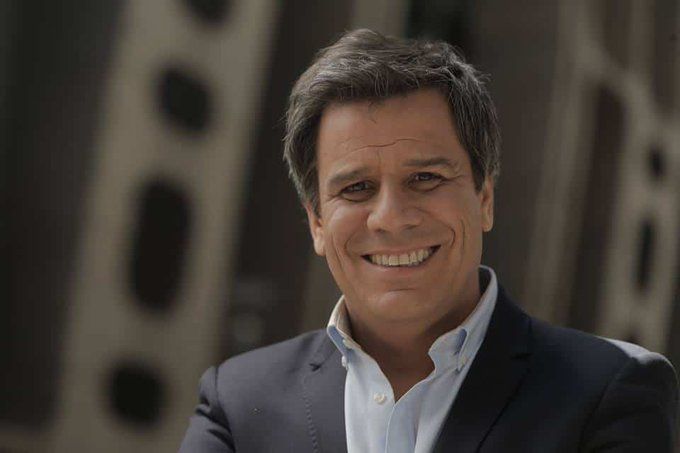 Galimberti y Schneider le cambian el nombre a su espacio y organizan conferencias con Manes