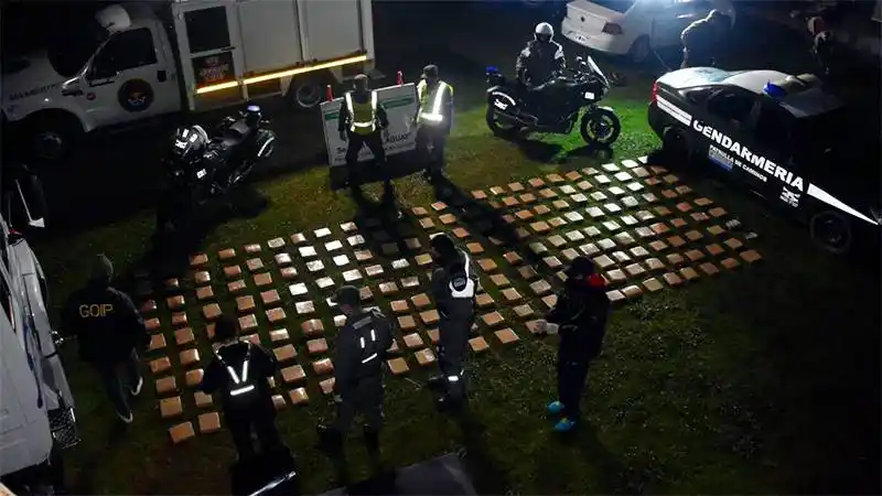 Hallaron 233 kilos de droga en tanque de combustible de un camión en Entre Ríos