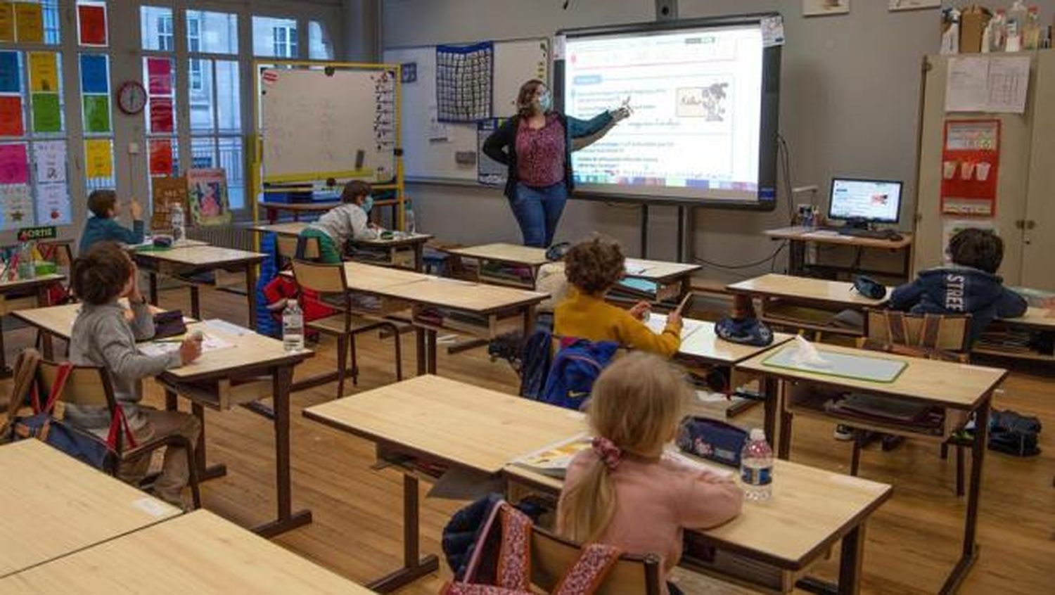 Volvió la presencialidad a las escuelas de Francia