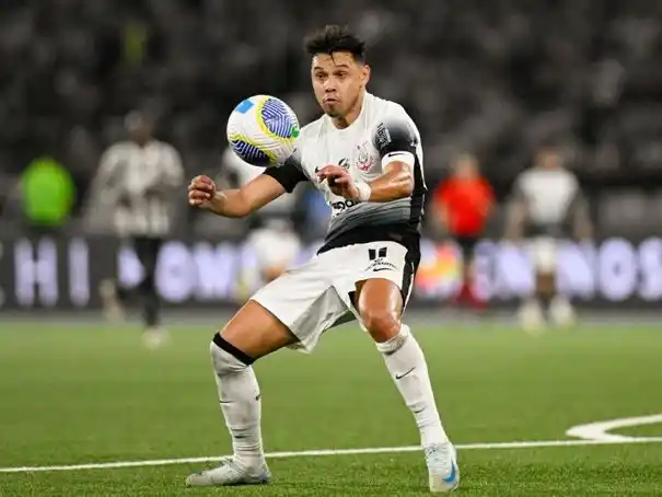 Angel Romero llegaría libre de Corinthians.