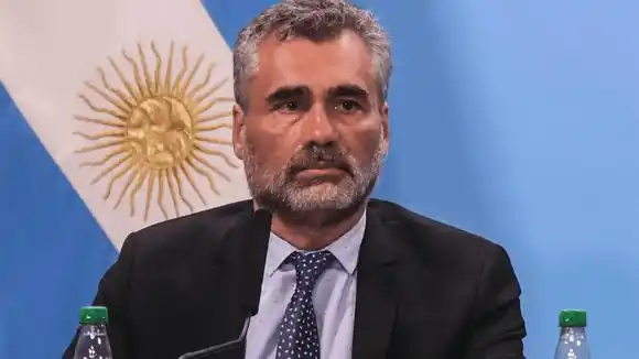 Echaron al titular de Anses, Alejandro Vanoli