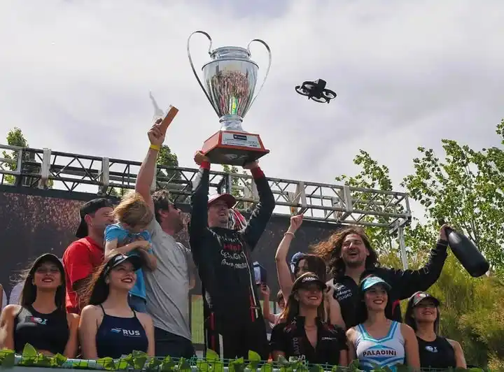 Domenech se consagró campeón en la categoría.