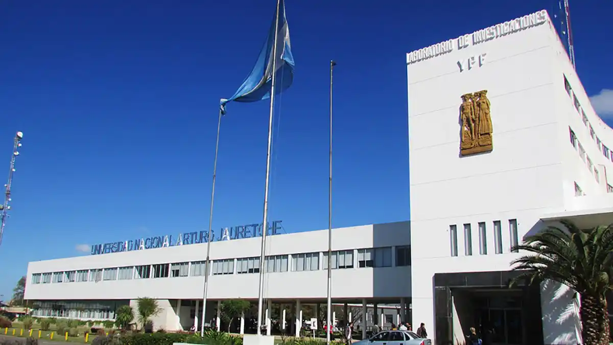 La Universidad Arturo Jauretche suma diplomaturas en Las Flores, La Madrid, Yrigoyen y Castelli