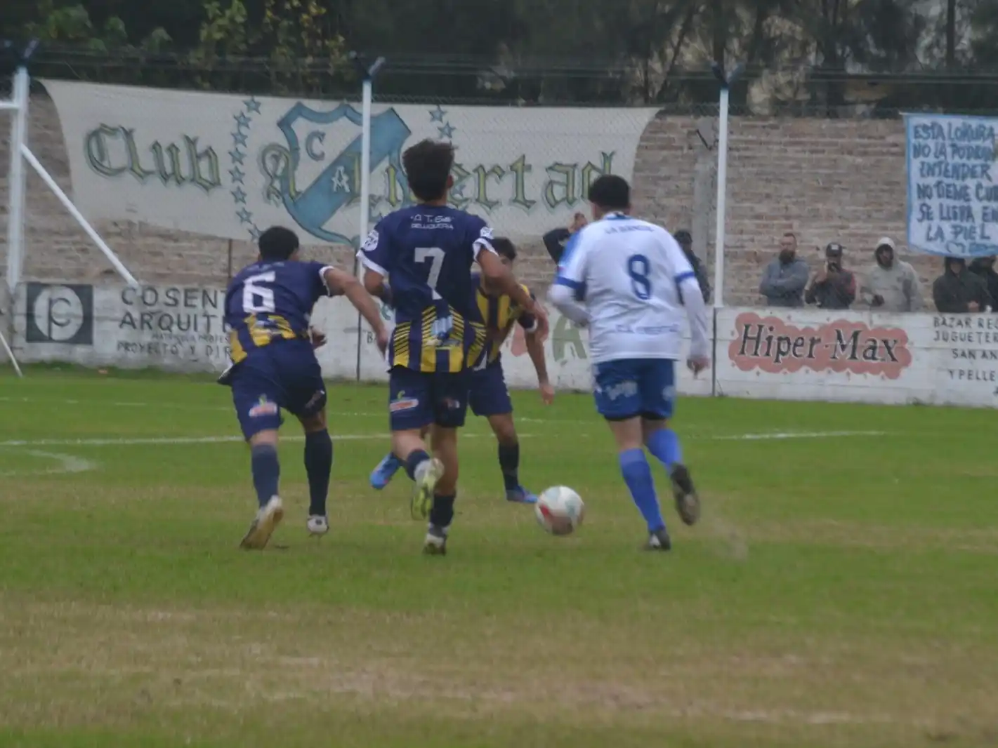 La Banda fue superior, sufrió por la falta de definición y lo liquidó al final