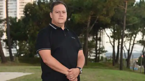 “Mi papá trabajaba para la CIA”