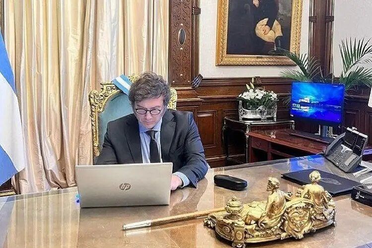 El Gobierno modificó por DNU 
el prorrogado Presupuesto Nacional