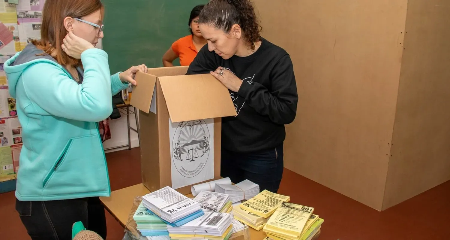 Cierre de comicios en Tierra del Fuego, La Pampa, Salta y San Juan y gran expectativa por los resultados