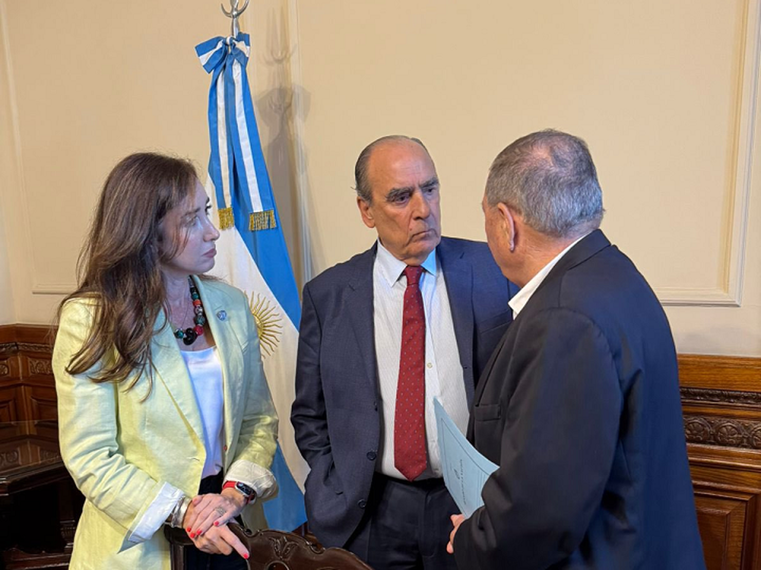 Reunión de senadores dialoguistas: De Ángeli llevó los reclamos del agro ante el Jefe de Gabinete