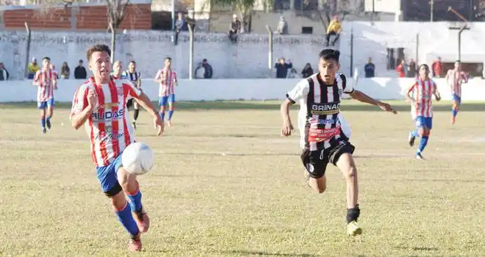 Santa María de Oro y Libertad son líderes en la Liga Concordiense