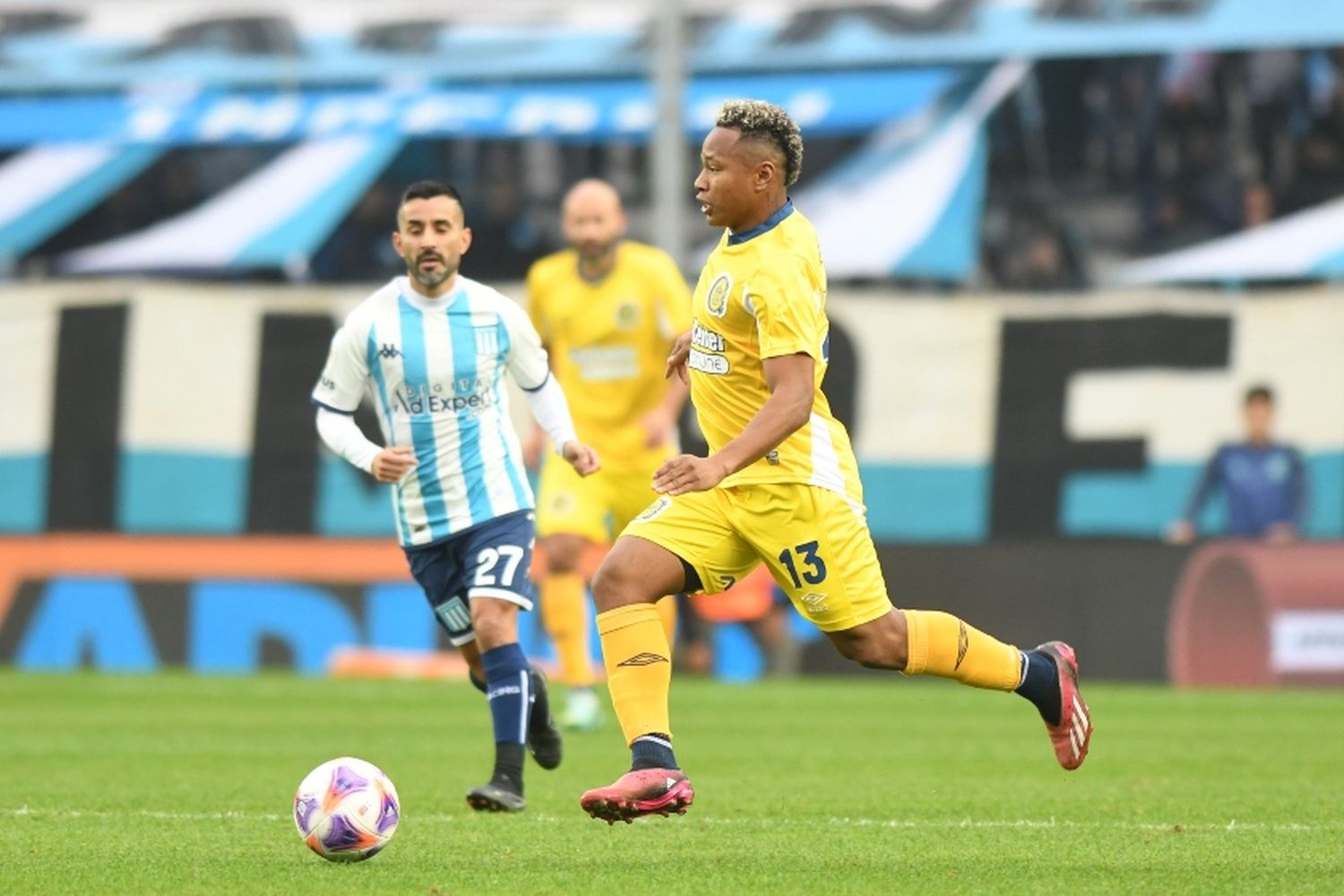 Tras un partido vibrante, Central igualó ante Racing en el Cilindro de Avellaneda