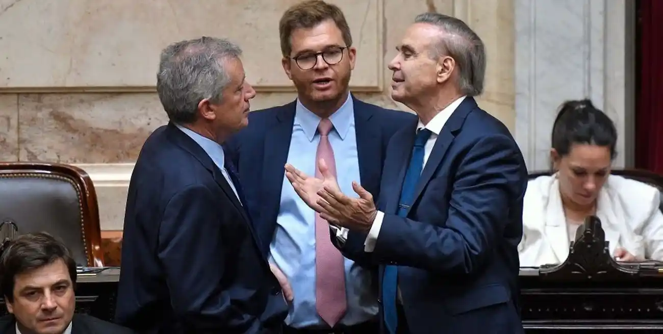 Monzó, Massot y Pichetto, tres de los diputados nacionales que impulsan el pedido de sesión especial para el próximo miércoles. Crédito: Archivo.