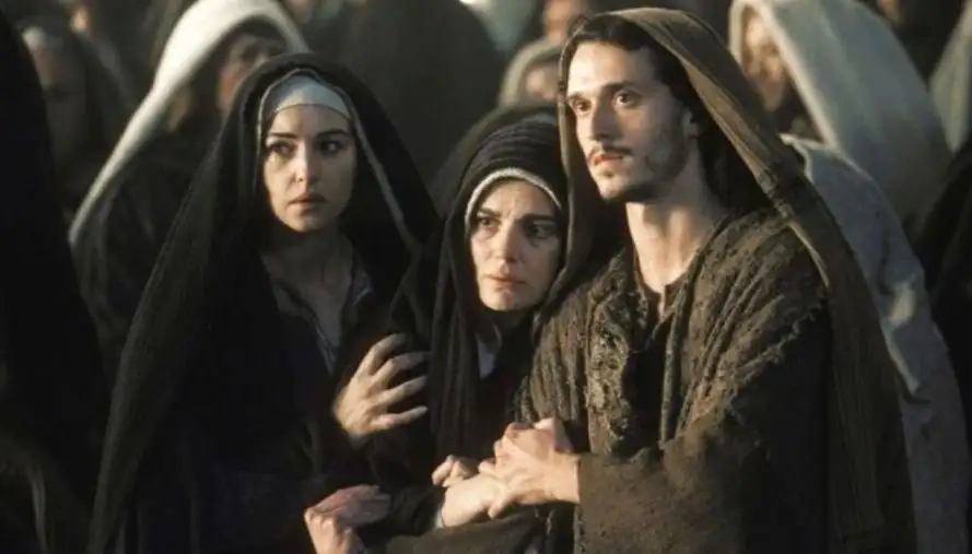Murió el actor que hizo de Juan en La pasión de Cristo