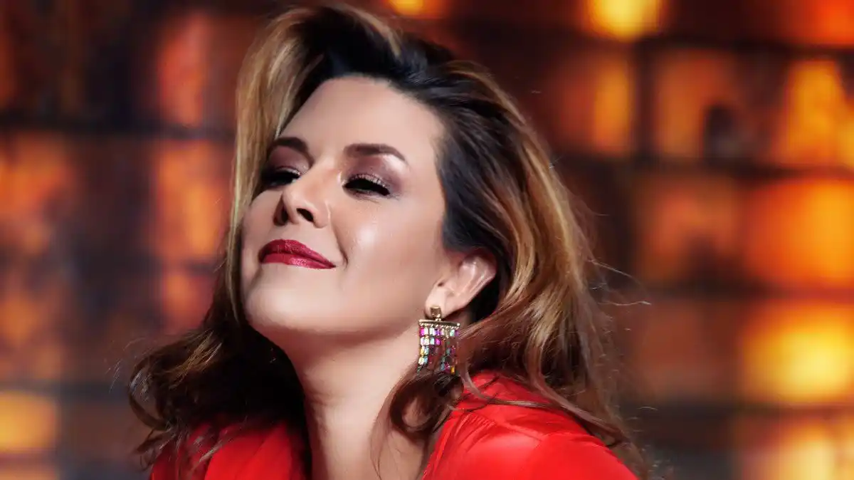 Alicia Machado reconoce que está muy agresiva y le provoca mandar al «carrizo» a todo el mundo (VIDEO)